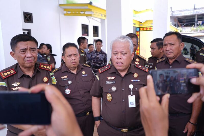 Kunjungan Kerja Kajati Sumut DR Harli Siregar SH MHum di Kepulauan Nias