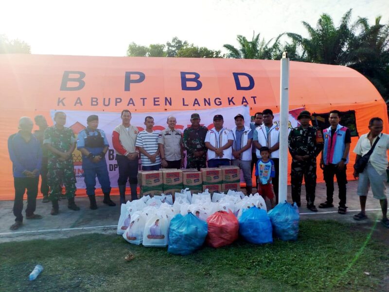 Gerindra Sumut Bantu 1.000 Paket Sembako ke Korban Banjir di Langkat