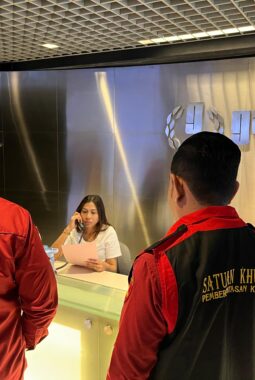 Usut Korupsi Smartboard SMP Negeri di Tebing Tinggi, Pidsus Kejati Sumut Geledah 3 Perusahaan di Jakarta