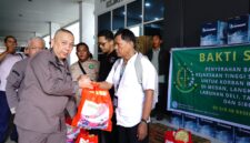 Kordinator Forwaka Sumut Peduli Bencana Terima Bantuan Kajati Sumut Dr Harli Siregar SH MHum untuk Disalurkan ke Jurnalis dan Masyarakat
