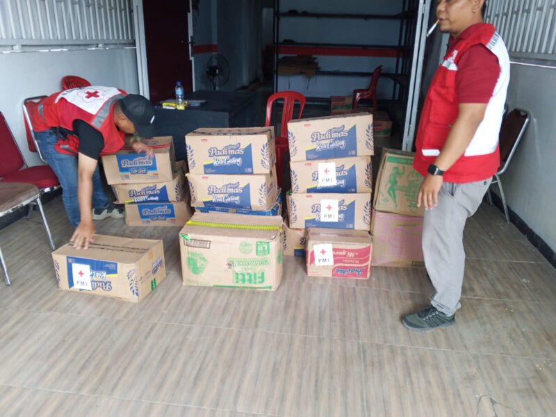 PMI Medan Salurkan Bantuan Korban Banjir
