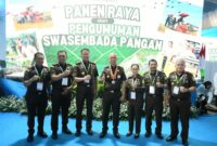 Harli Siregar Terima Satya Lencana Wira Karya dari Presiden Prabowo