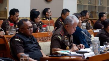 Kajati Sumut Komitmen Berantas Korupsi Demi Masyarakat di Rapat Kerja Bersama Komisi III DPR RI dan Jaksa Agung