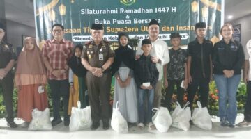 Di Buka Puasa Bersama Jurnalis, Anak Yatim Terima Sembako dan Tali Asih dari Kajati, Ketua PWI, Forwaka, SMSI dan JMSI  Sumut